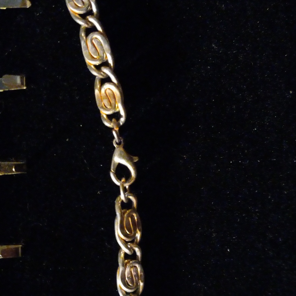 28" long rare vintage Monet Spiral snail link chain. GP beauty - Picture 3 of 4